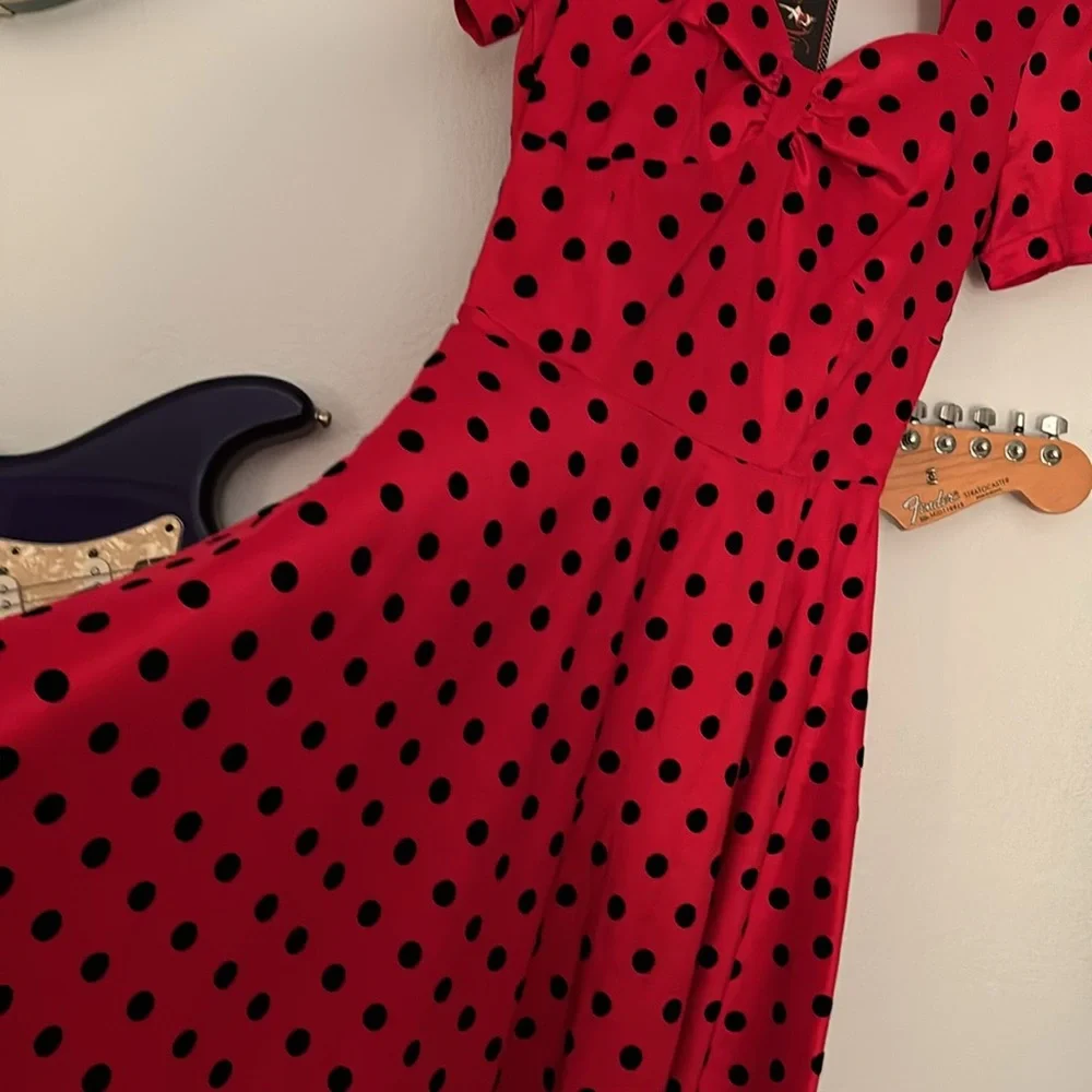 Red with black polka dots short sleeves with heart buttons dress. NWT sm woman’s - Picture 3 of 11